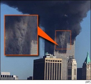 Guardando bene i video dell'11 settembre si vede un trailer di questo film