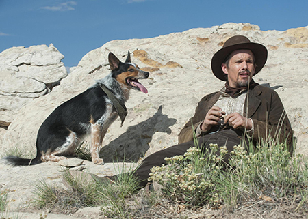 Ethan e il cagnolino Abby! In un set western! 